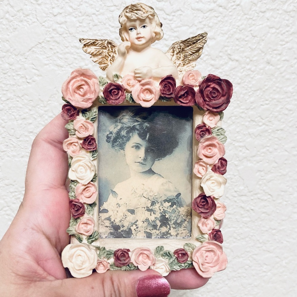 Gorgeous hand painted ceramic mini photo frame pink and red roses angel
